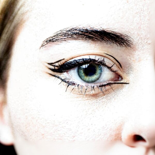 Eyeliner waterproof Rimmel longue tenue pointe précise noir