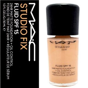 Fond de teint mat longue tenue MAC Studio Fix NC37