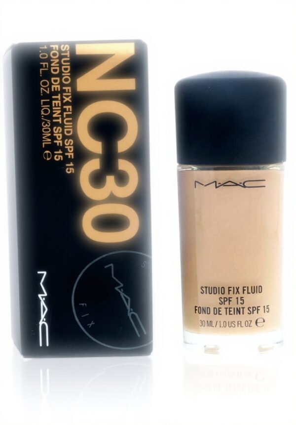 MAC Studio Fix Fluid Foundation SPF 15 NC30 - Teint Coverage