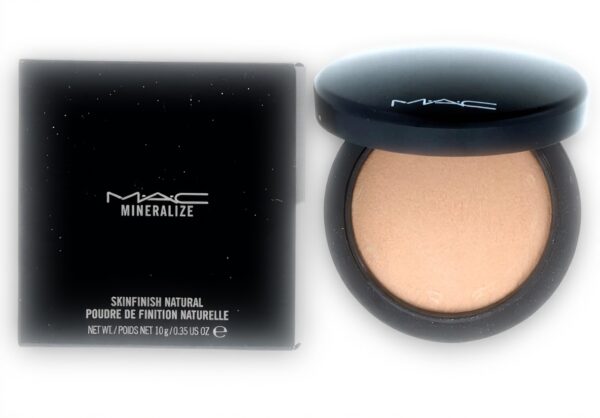 Poudre minérale visage MAC finition naturelle teint medium